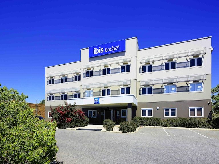 Ibis Styles Perth Airport near PER