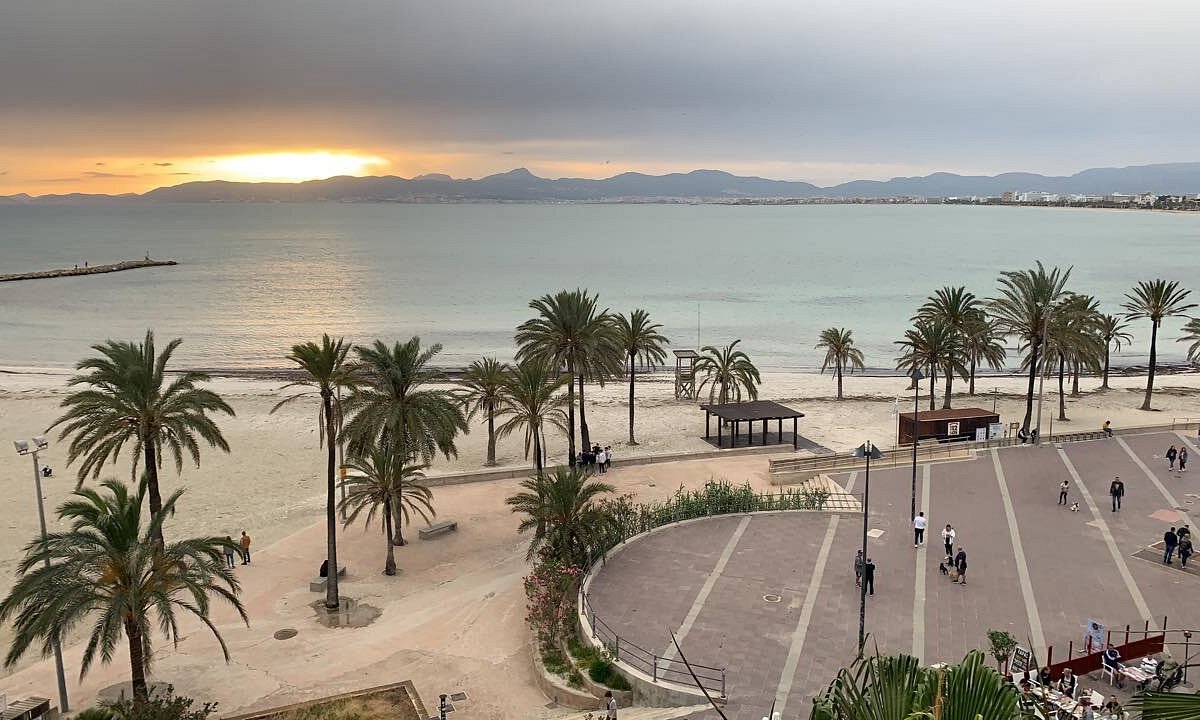 Playa de Palma / S Arenal from PMI