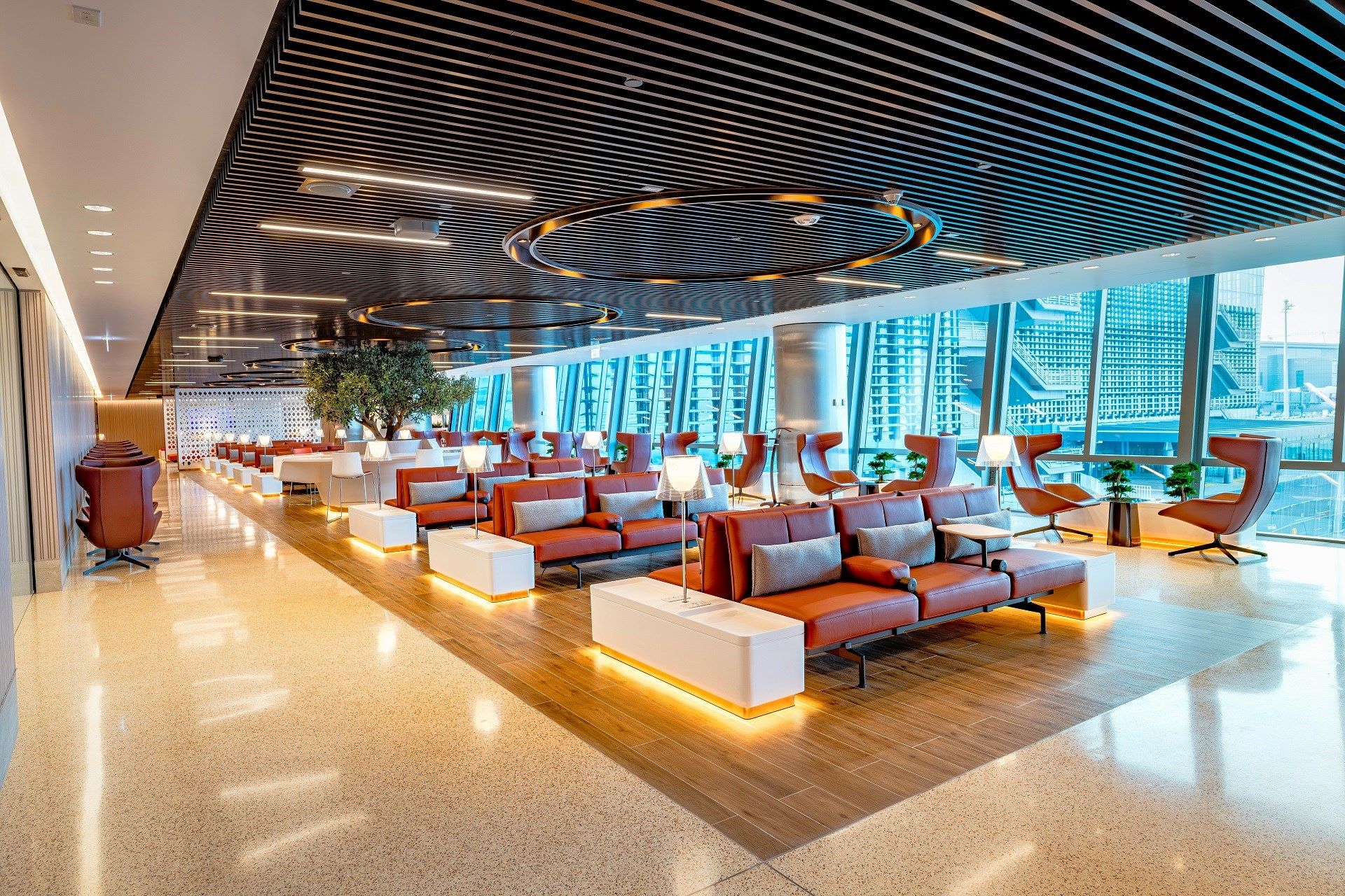 Qatar Airways Premium Lounge at RUH