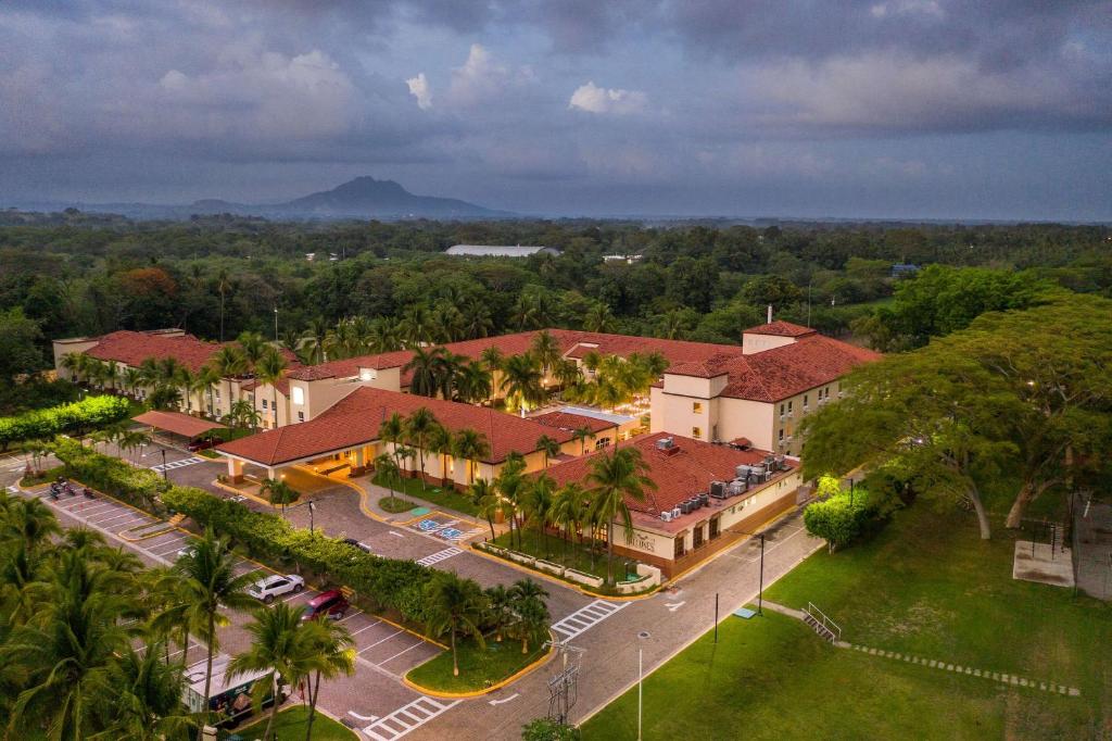 San Salvador Airport Hotel near SAL