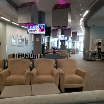 USO Lounge at SAN