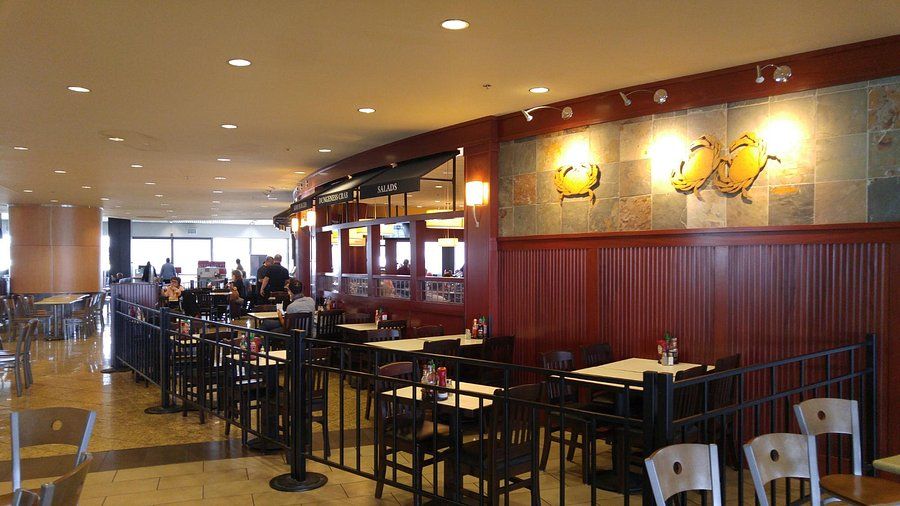 Dungeness Crab Bar restaurant at SEA Airport
