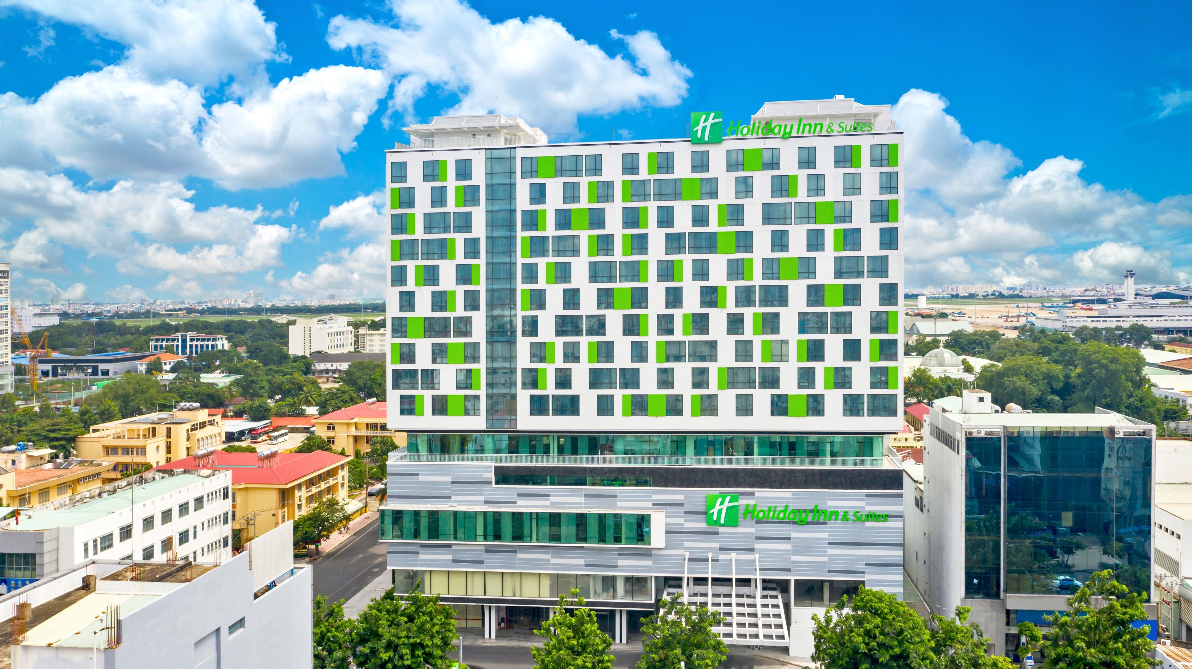 Holiday Inn & Suites Saigon Airport near SGN