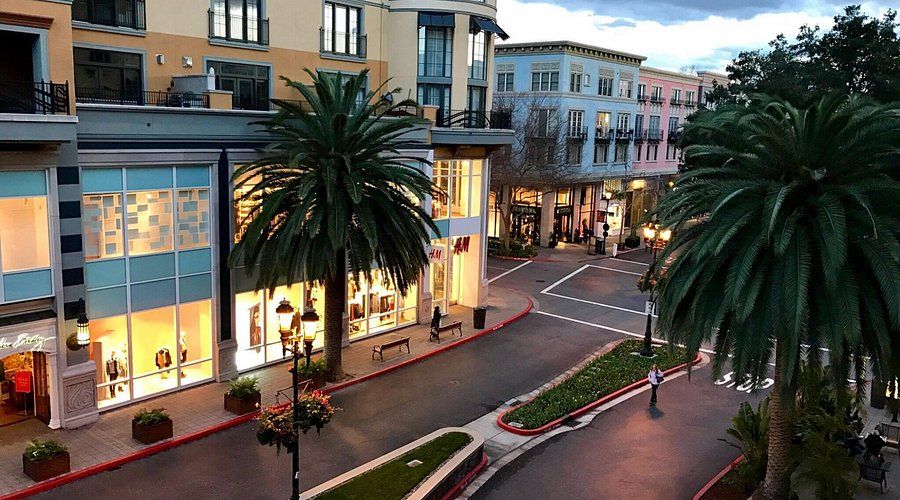 Santana Row Shopping & Dining at SJC