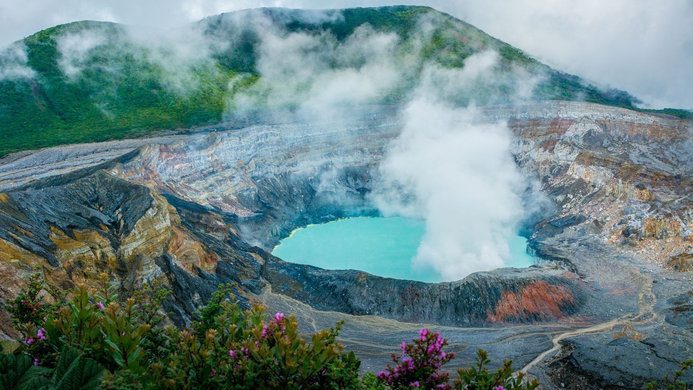 Poas Volcano National Park at SJO