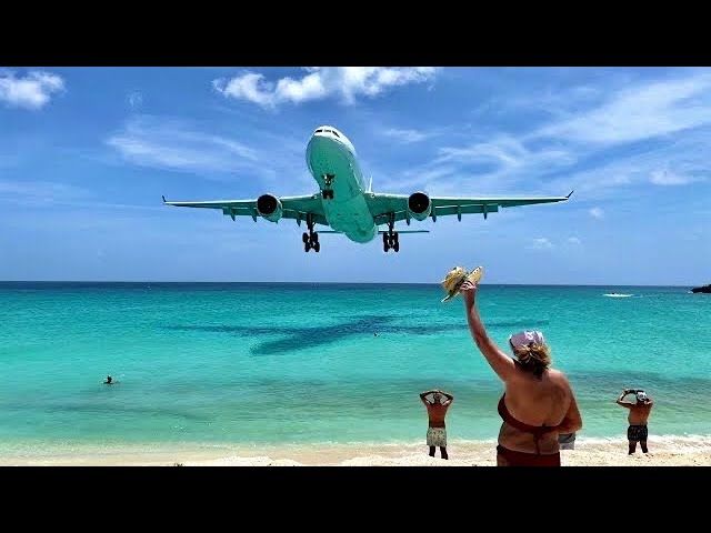 Maho Beach Plane Spotting at SXM