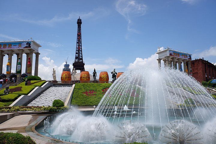 Visit Window of the World at SZX