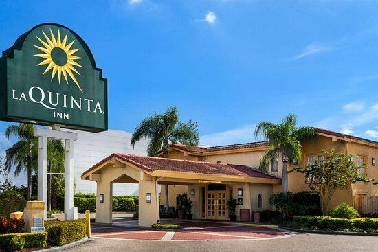 La Quinta Inn & Suites by Wyndham Tampa Bay Airport near TPA