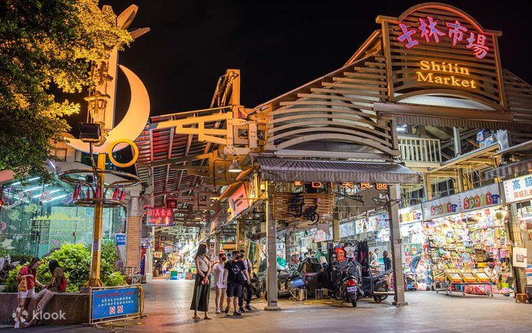 Night Market Food Tour (Shilin) at TPE
