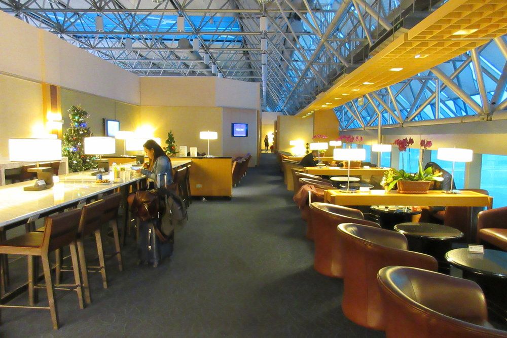 Singapore Airlines SilverKris Lounge at TPE
