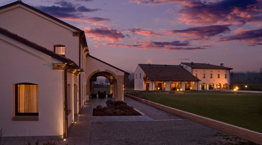 Hotel Annia near VCE