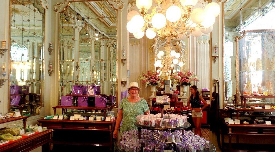 Cafe Demel restaurant at VIE Airport