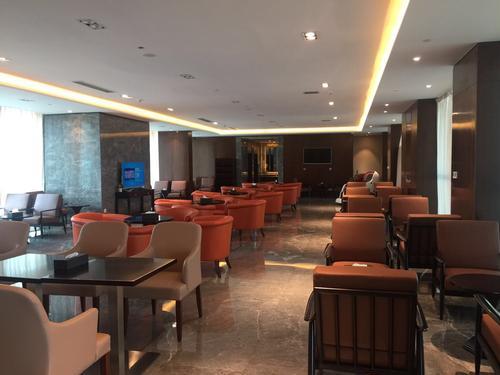 Airport Phoenix Lounge Experience at WUH