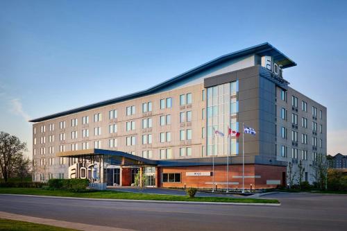 Aloft Montreal Airport near YUL