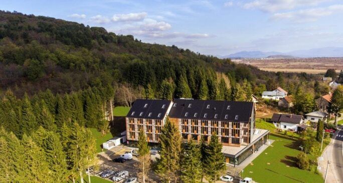 Hotel Lyra Zagreb Airport near ZAG